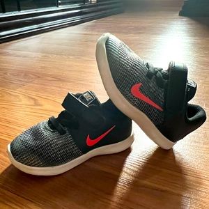 Nike Girl Sneakers